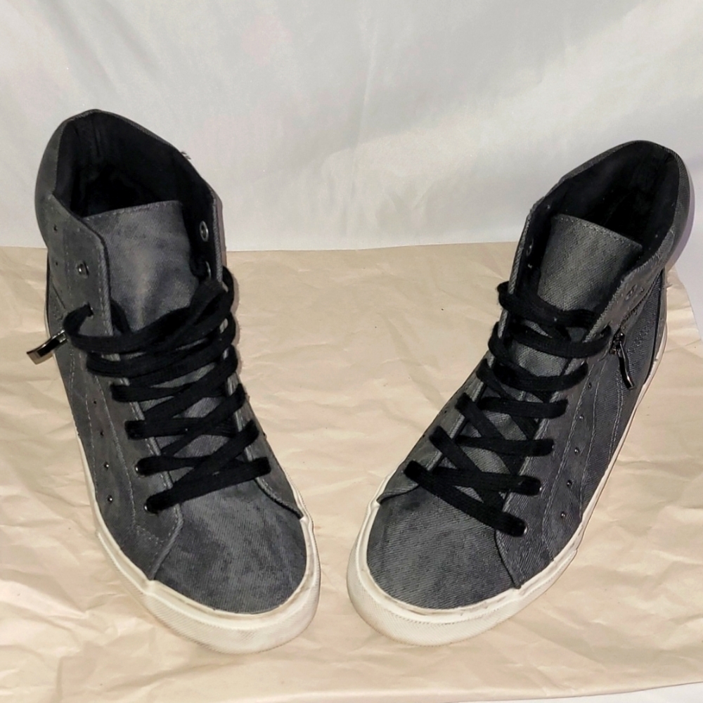 Women's Sneakers